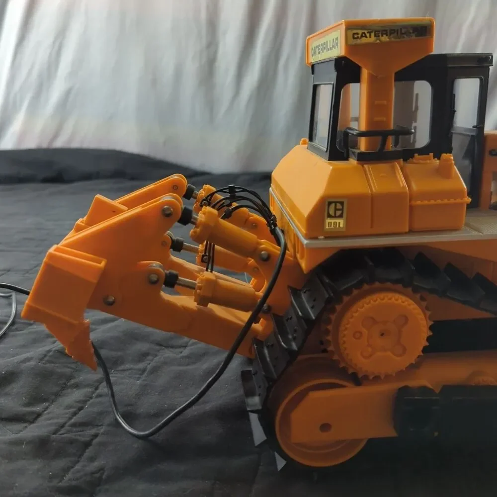 New Bright Caterpillar The Cat D9L Remote Control Bulldozer 1987 Works READ!!